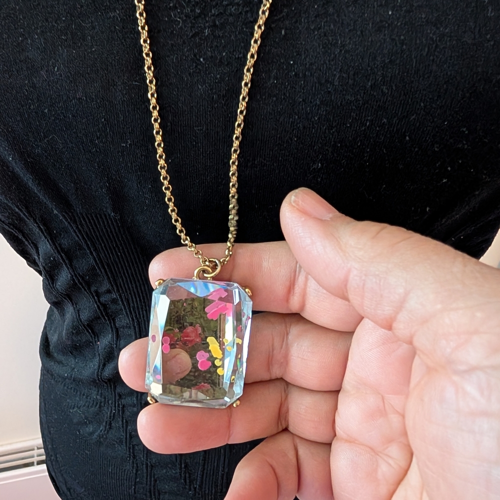 Kate spade Graffiti Pendant